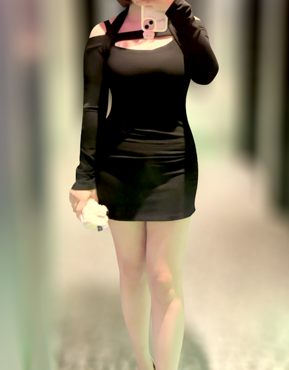 After photo of thdsk0810 wearing a black dress, showing a flat stomach and smoother waistline post tummy tuck.